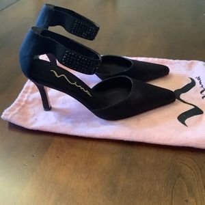 Black Nina dress shoes
